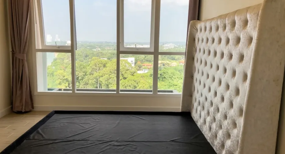 À louer et à vendre 2 chambres condo à Bang Saray, Pattaya