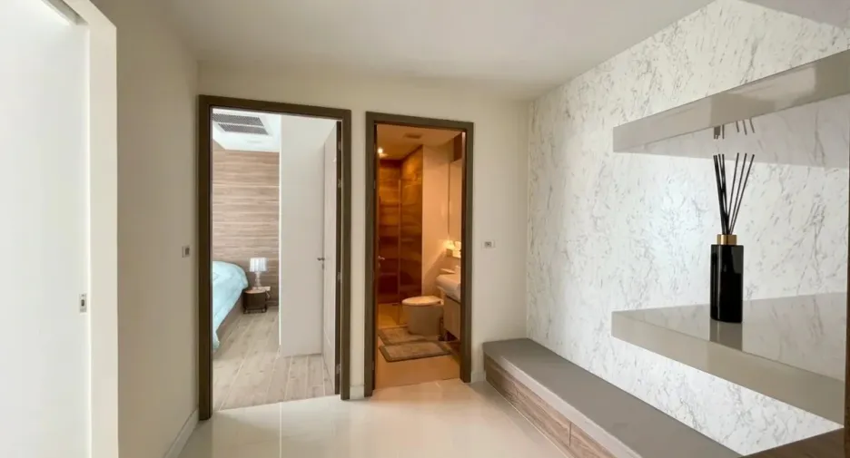 À louer et à vendre 3 chambres condo à Bang Saray, Pattaya