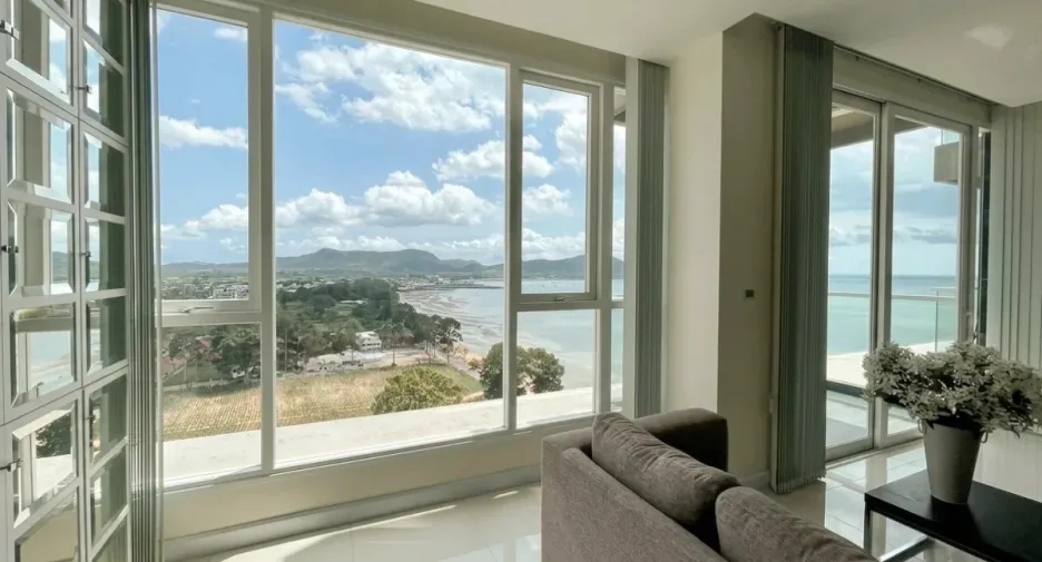 À louer et à vendre 3 chambres condo à Bang Saray, Pattaya
