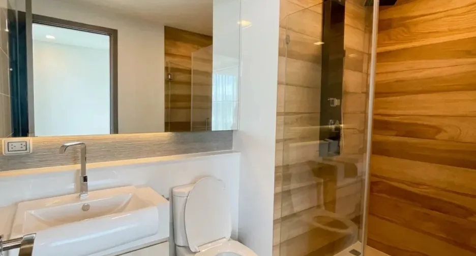 À louer et à vendre 3 chambres condo à Bang Saray, Pattaya