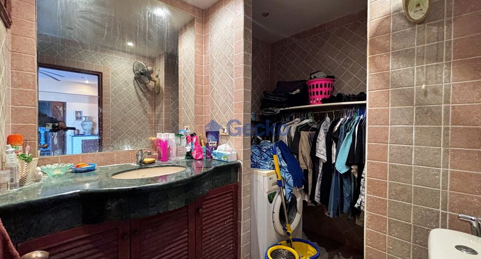 For sale 1 bed condo 