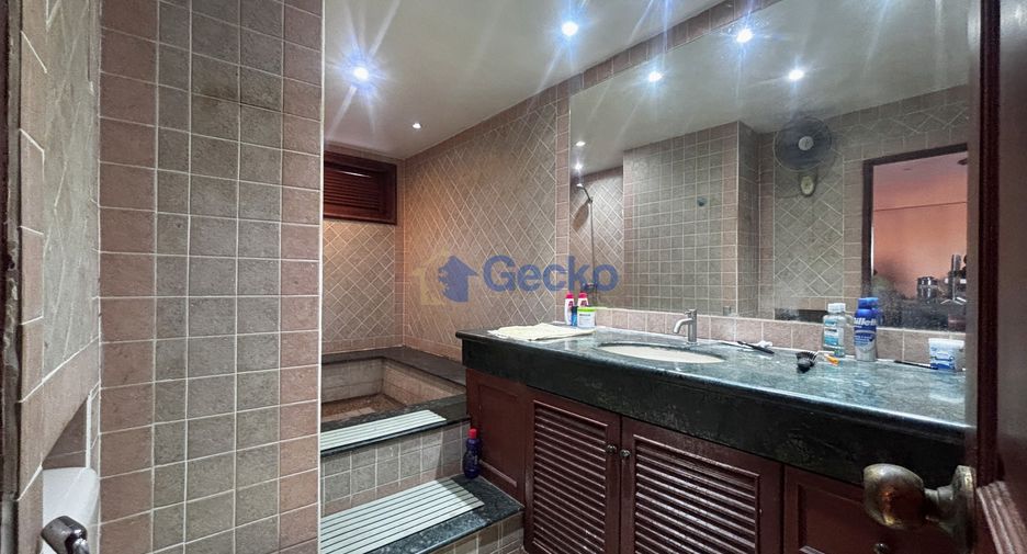 For sale 1 bed condo 