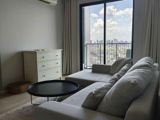 For rent 2 bedrooms condo in Huai Khwang, Bangkok