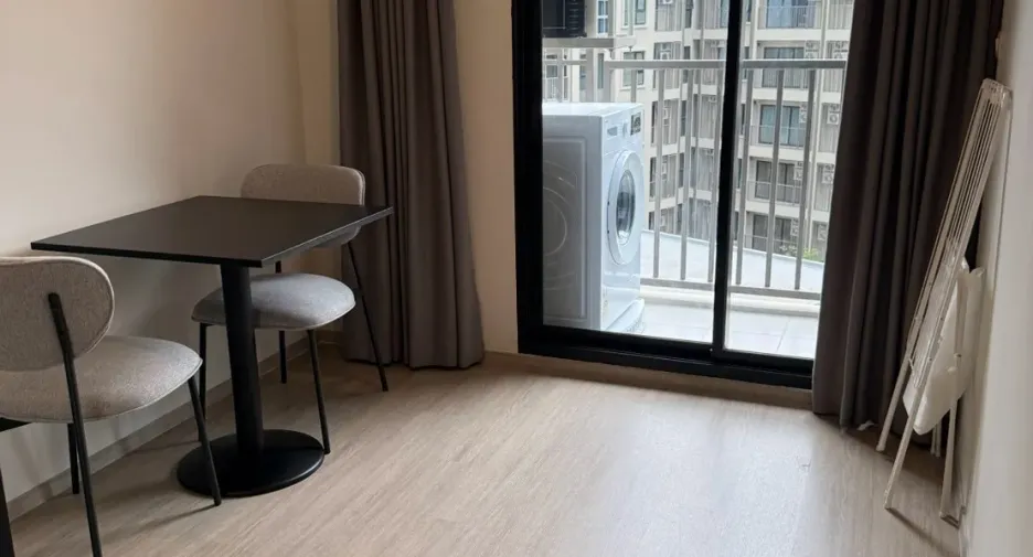 For rent 1 bed condo 
