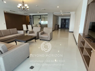For rent 4 bedrooms condo in Watthana, Bangkok