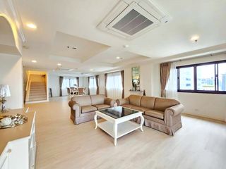 For rent 4 ベッドルーム condo in Watthana, Bangkok
