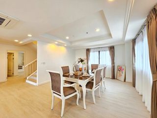 For rent 4 ベッドルーム condo in Watthana, Bangkok