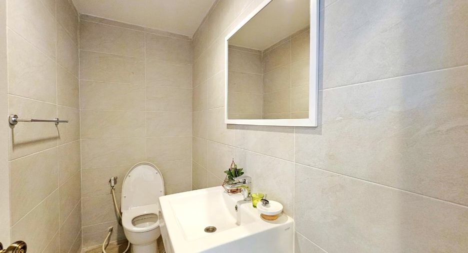 For rent 4 ベッドルーム condo in Watthana, Bangkok