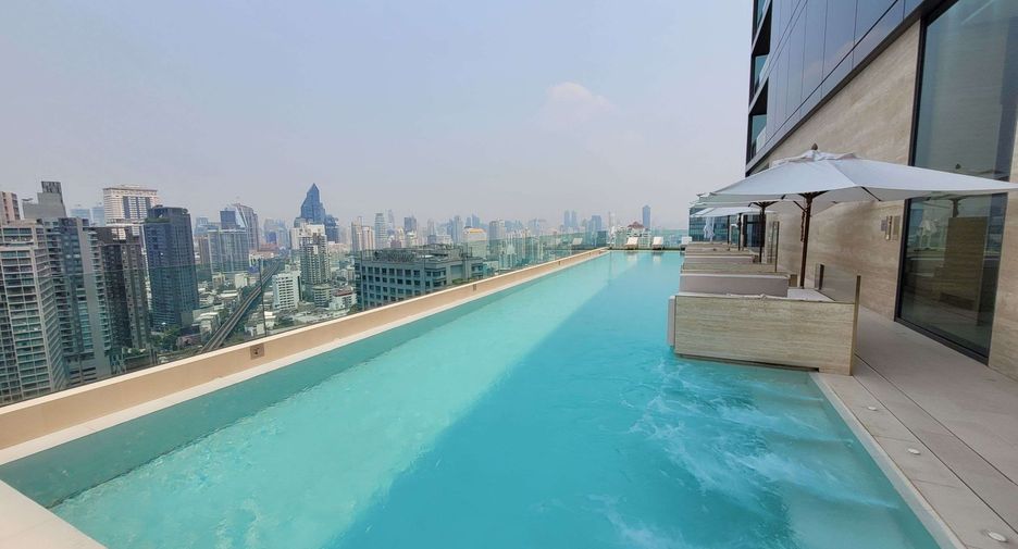 Condo en alquiler de 2 habitaciones en Khlong Toei, Bangkok