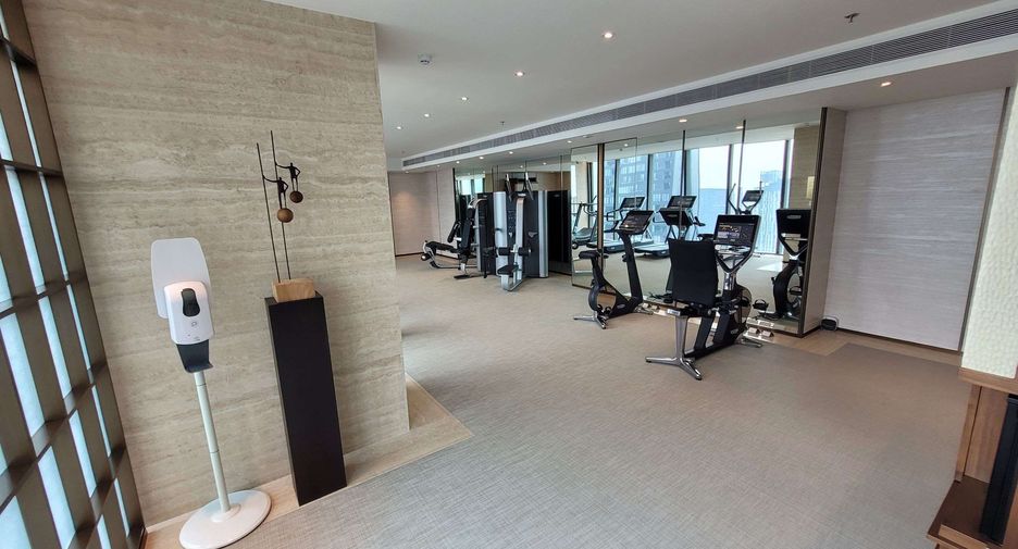Condo en alquiler de 2 habitaciones en Khlong Toei, Bangkok