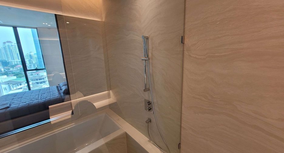 Condo en alquiler de 2 habitaciones en Khlong Toei, Bangkok
