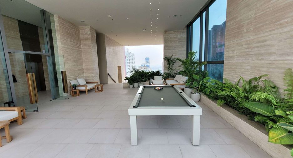 Condo en alquiler de 2 habitaciones en Khlong Toei, Bangkok