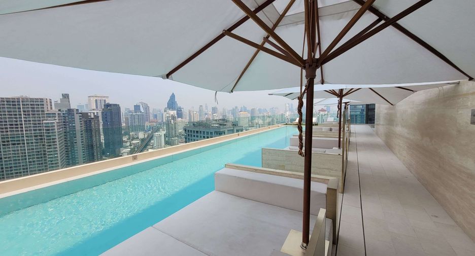 Condo en alquiler de 2 habitaciones en Khlong Toei, Bangkok