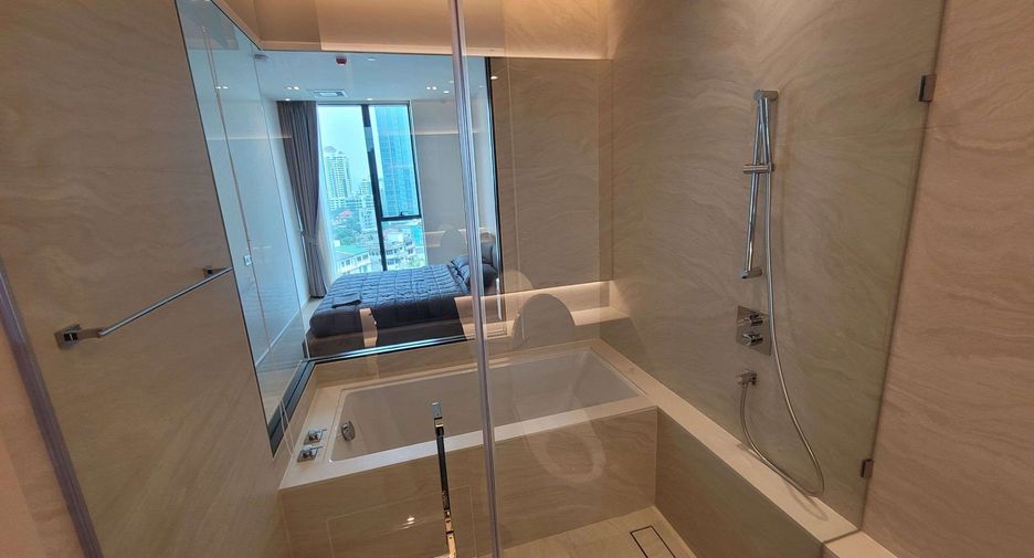 Condo en alquiler de 2 habitaciones en Khlong Toei, Bangkok