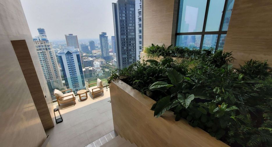 Condo en alquiler de 2 habitaciones en Khlong Toei, Bangkok