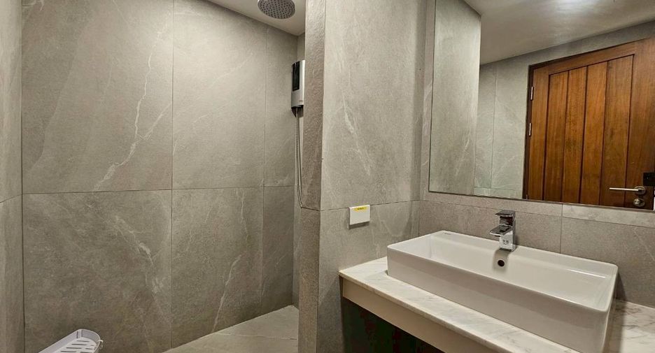 Condo en alquiler de 3 habitaciones en Watthana, Bangkok