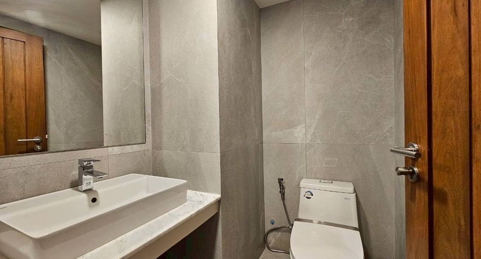 Condo en alquiler de 3 habitaciones en Watthana, Bangkok