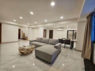 Condo en alquiler de 3 habitaciones en Watthana, Bangkok