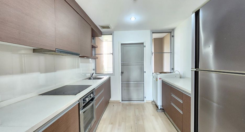 Condo en alquiler de 2 habitaciones en Khlong Toei, Bangkok