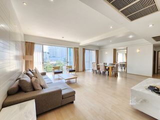 Condo en alquiler de 2 habitaciones en Khlong Toei, Bangkok