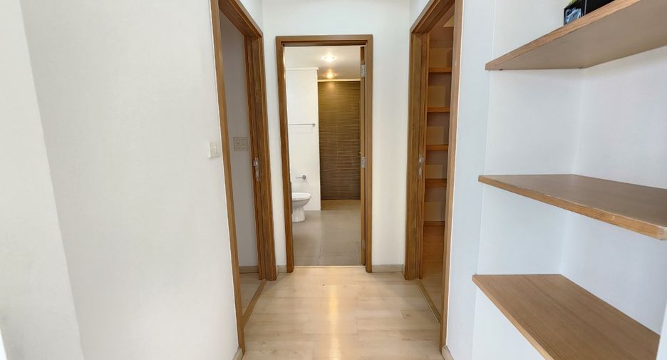 Condo en alquiler de 2 habitaciones en Khlong Toei, Bangkok