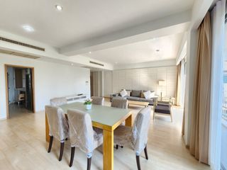 Condo en alquiler de 2 habitaciones en Khlong Toei, Bangkok