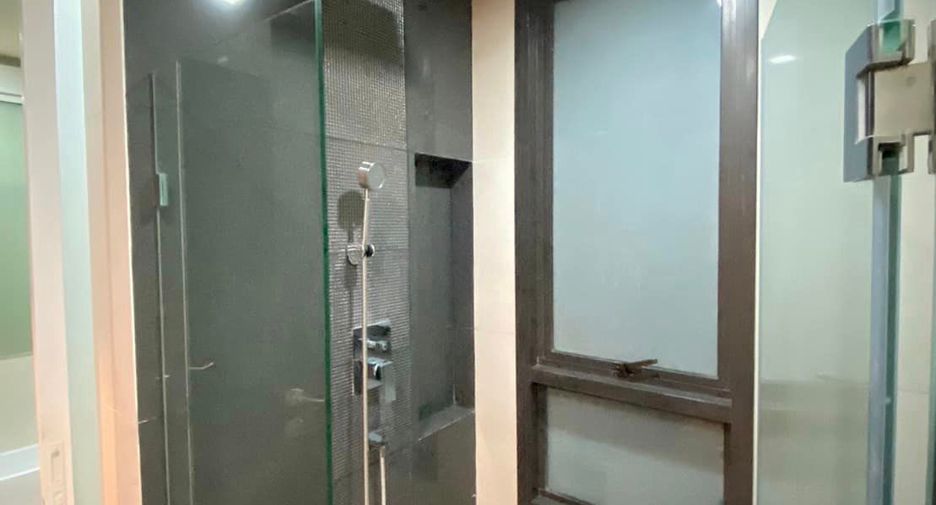 For rent 2 ベッドルーム condo in Khlong Toei, Bangkok