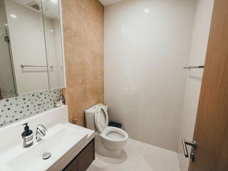 Condo en alquiler de 2 habitaciones en Khlong Toei, Bangkok