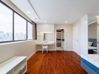 Wohnung zur Miete mit 3 Zimmer in Khlong Toei, Bangkok