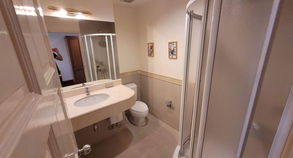 Condo en alquiler de 2 habitaciones en Khlong Toei, Bangkok