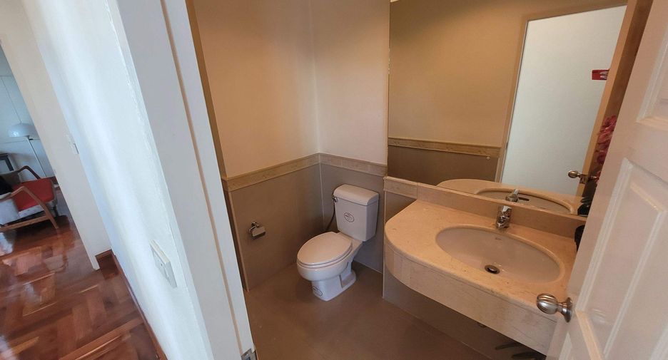 Condo en alquiler de 2 habitaciones en Khlong Toei, Bangkok
