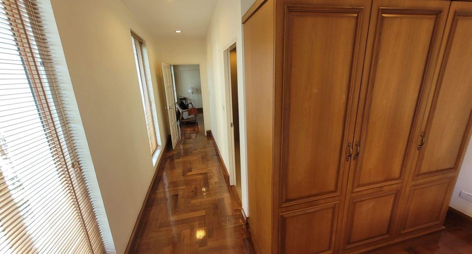 Condo en alquiler de 2 habitaciones en Khlong Toei, Bangkok