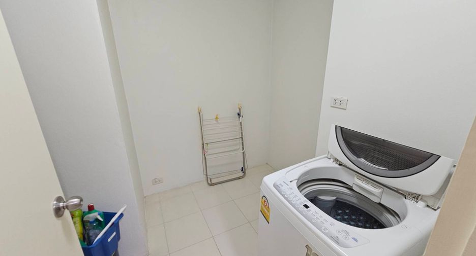 Condo en alquiler y en venta de 2 habitaciones en Khlong Toei, Bangkok