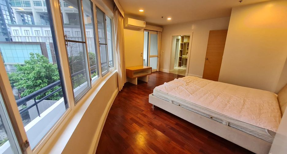 For rent 2 ベッドルーム condo in Watthana, Bangkok