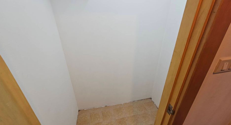 Condo en alquiler de 2 habitaciones en Khlong Toei, Bangkok