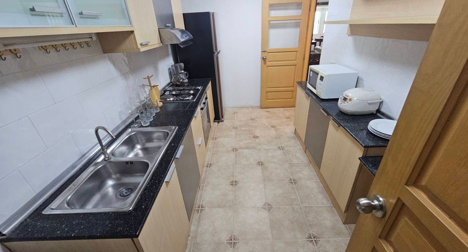 Condo en alquiler de 2 habitaciones en Khlong Toei, Bangkok