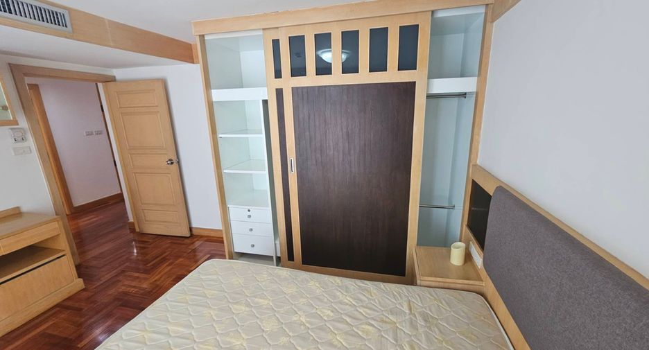 Condo en alquiler de 2 habitaciones en Khlong Toei, Bangkok
