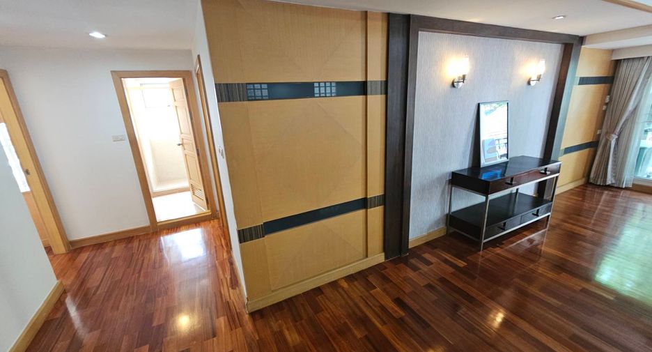 Condo en alquiler de 2 habitaciones en Khlong Toei, Bangkok