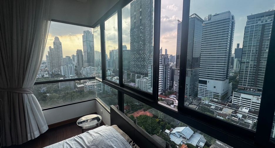 For rent 2 bedrooms condo 