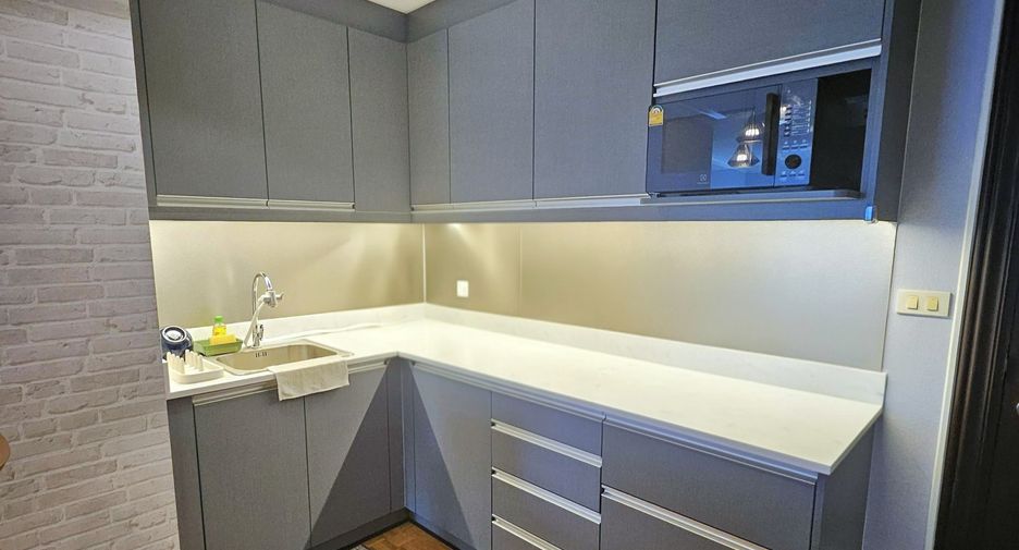 Wohnung zur Miete mit 2 Zimmer in Sathon, Bangkok