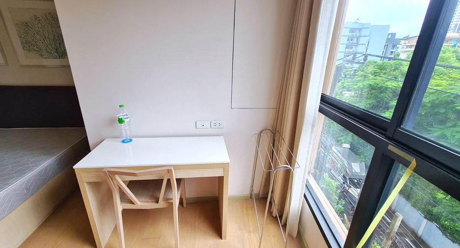 For rent 2 ベッドルーム condo in Khlong Toei, Bangkok