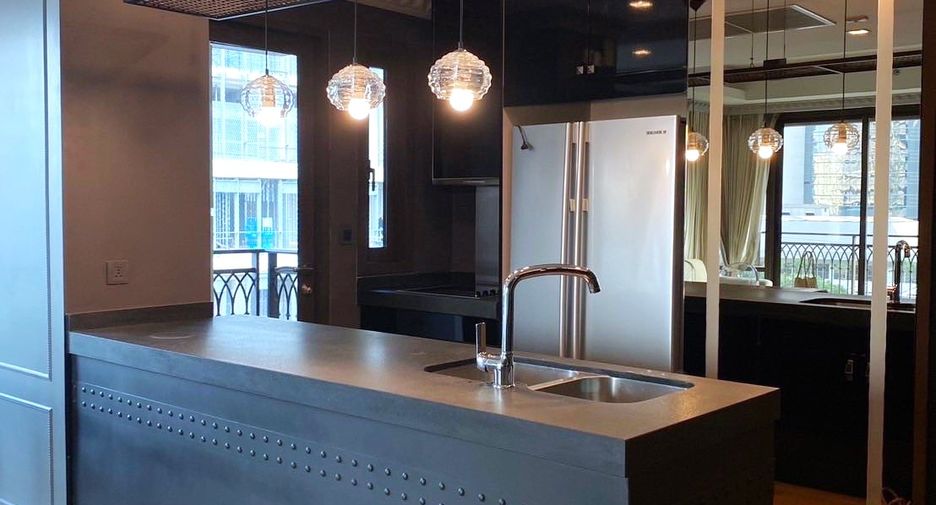 For rent 1 bed condo in Pathum Wan, Bangkok