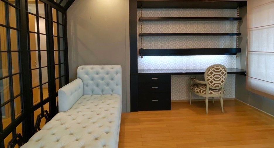 For rent 1 bed condo in Pathum Wan, Bangkok