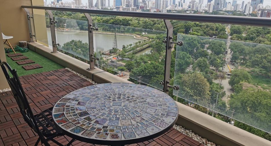 Wohnung zur Miete mit 2 Zimmer in Khlong Toei, Bangkok