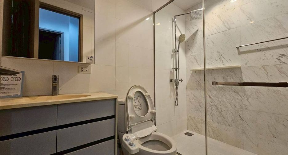 For rent 2 ベッドルーム condo in Watthana, Bangkok