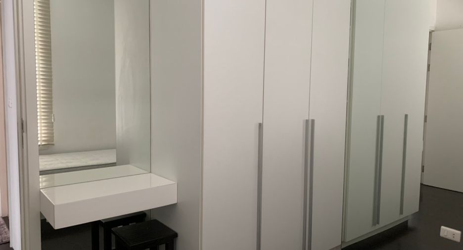 For rent 2 bedrooms condo 