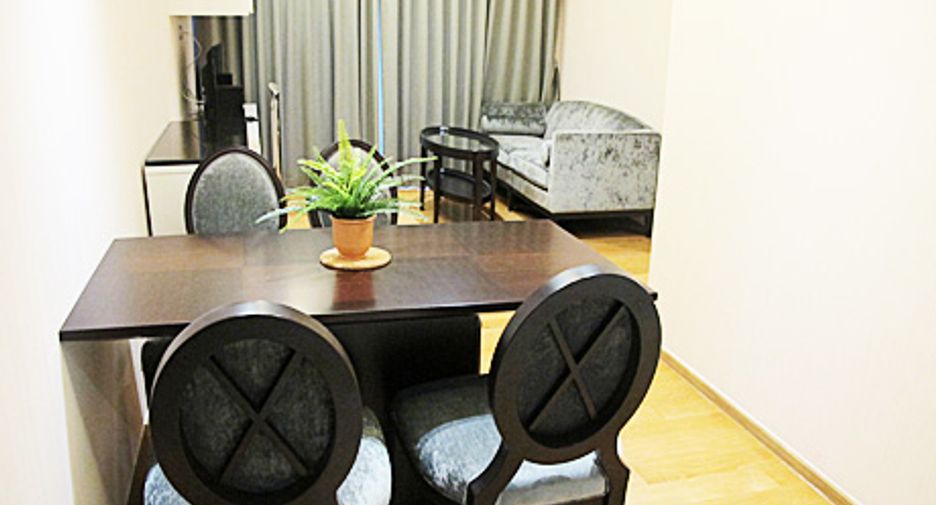 For rent and for sale 2 bedrooms condo in Watthana, Bangkok