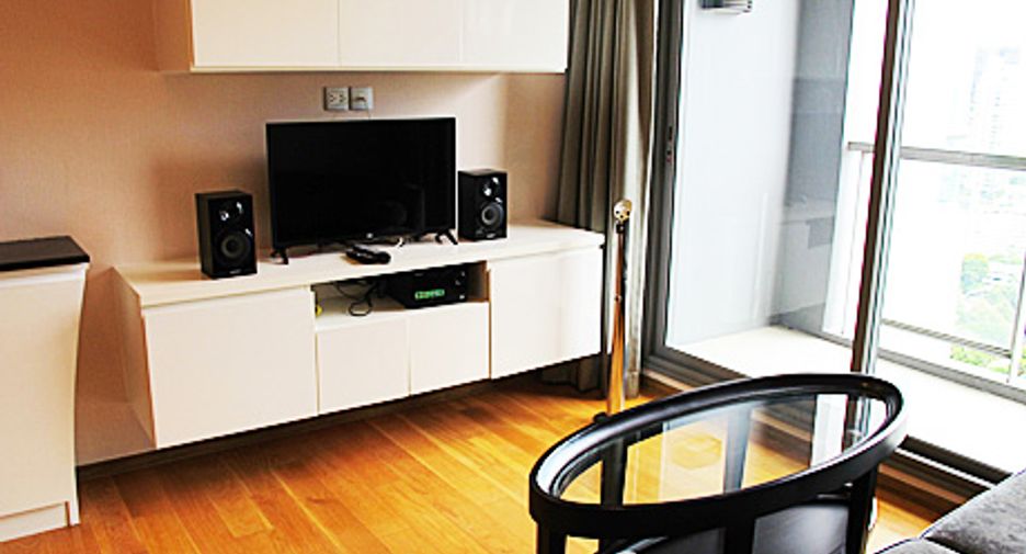 For rent and for sale 2 bedrooms condo in Watthana, Bangkok