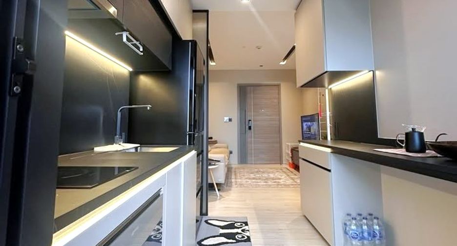 Condo en alquiler de 1 habitaciones en Khlong Toei, Bangkok