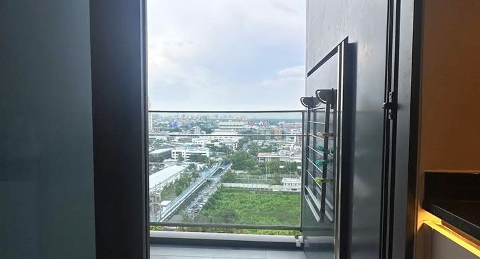 Condo en alquiler de 1 habitaciones en Khlong Toei, Bangkok